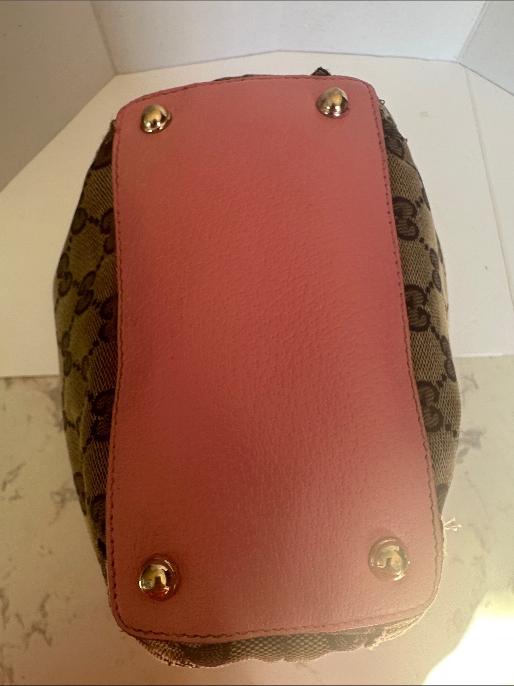 Gucci Mini Tote Monogram 
9” x 9” x 3”
120840 002404 - Picture 5 of 14